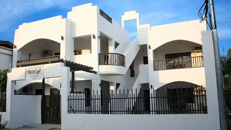 Hotel Sentro Suites Siargao