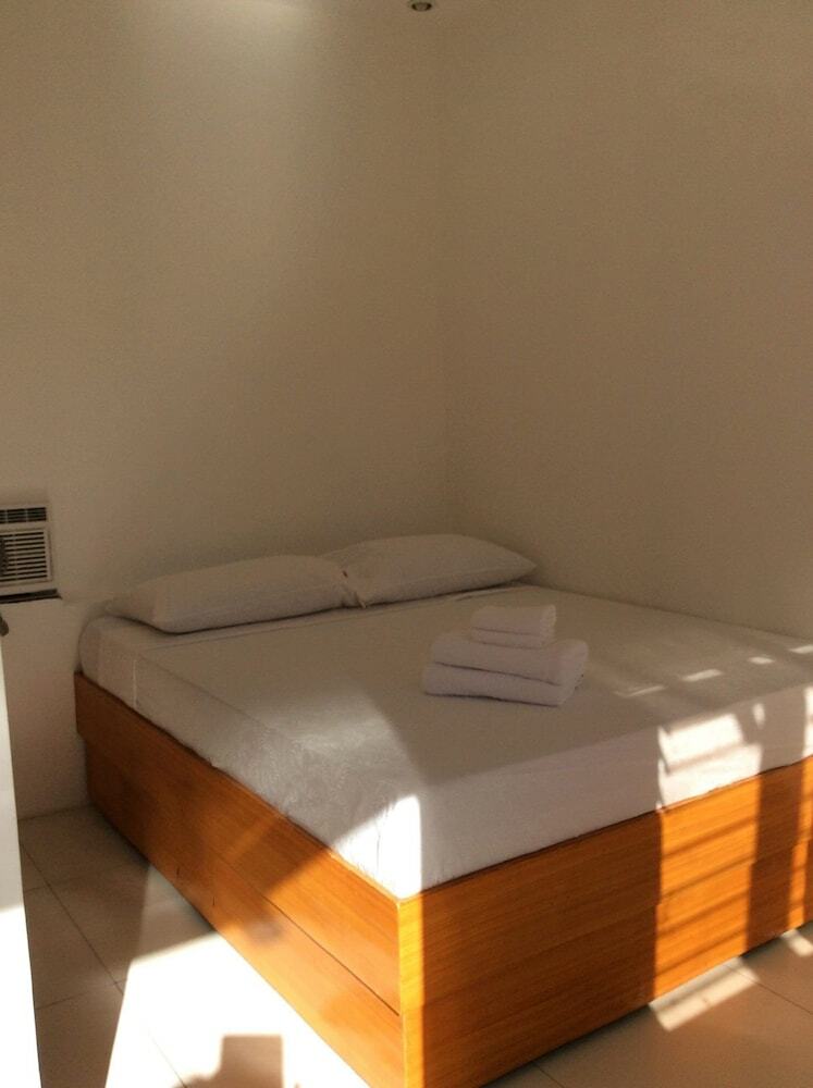Cherry's Courtyard Hotel Nacpan