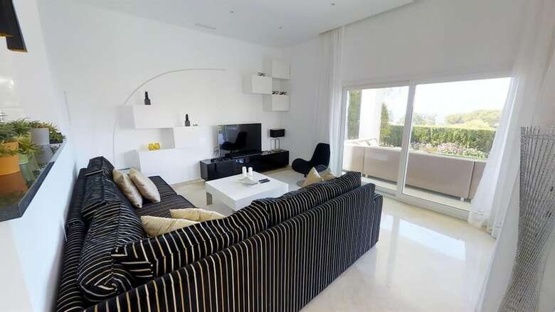 Exquisite Villa Near Beach - Heated Pool