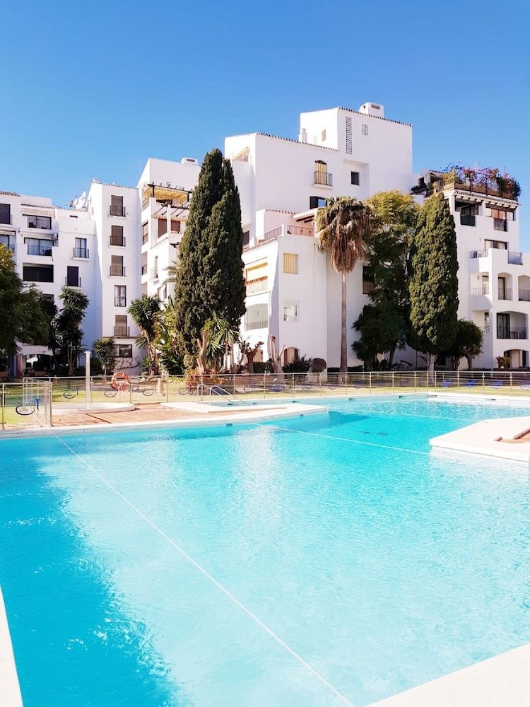 Groundfloor Apartment In Puerto Banus