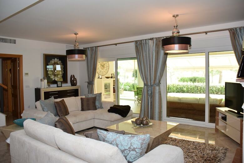 Apartamentos Semi Detached Townhouse Near The Beach