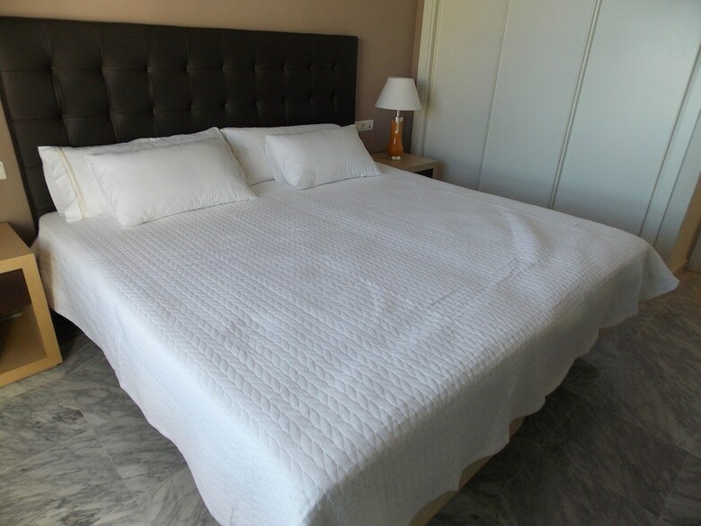 Beachside Apartment Near Puerto Banus