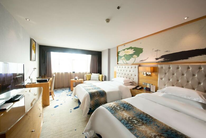 Hotel Ramada By Wyndham Encore Kaili West