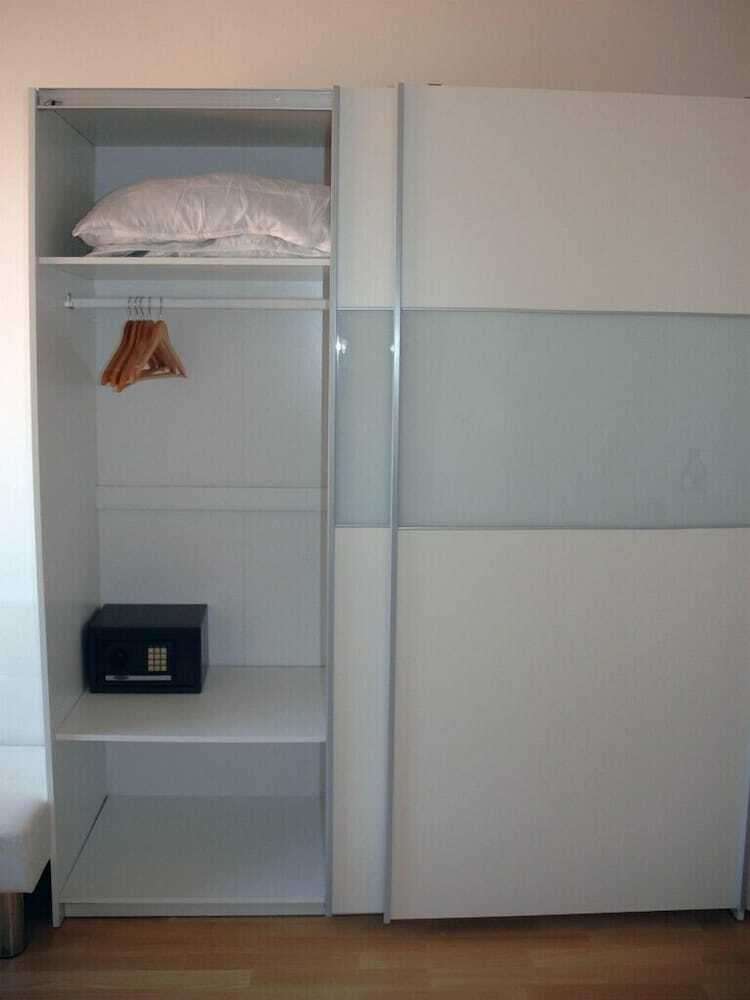 Ai Apartments