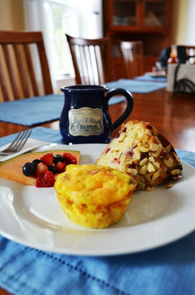 Admirals Landing Bed & Breakfast