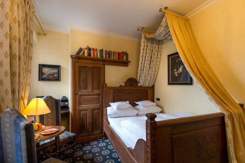 Burghotel Auf Sch�nburg