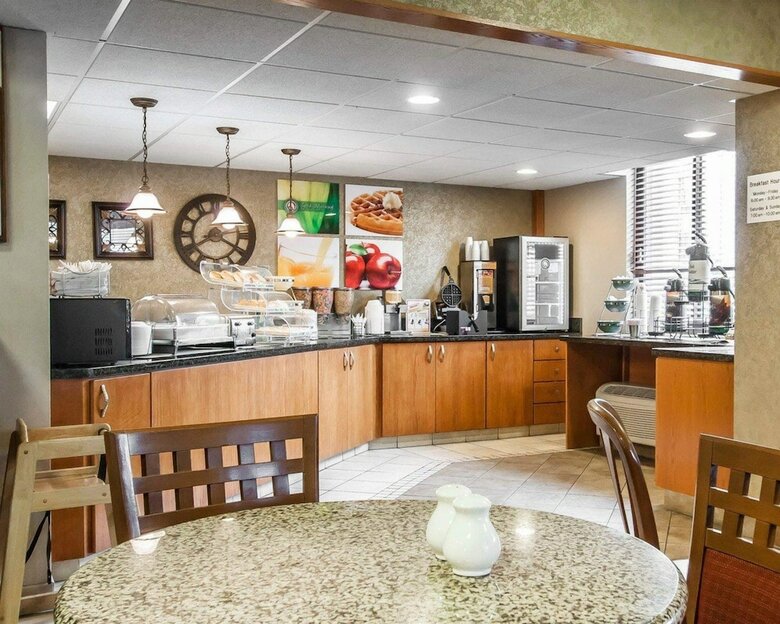 Hotel Quality Inn And Suites