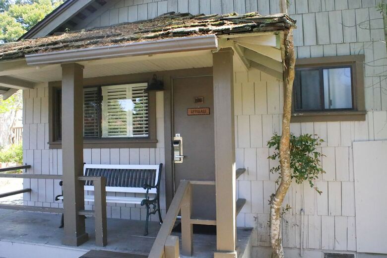 Motel Carmel Resort Inn