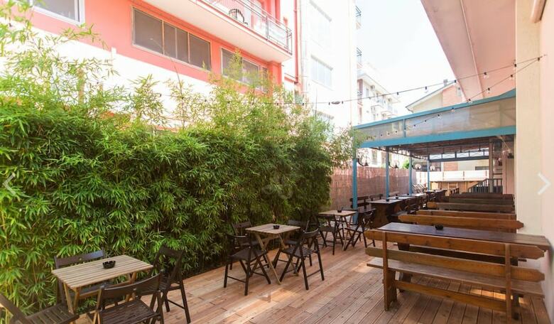 Hostal Sunflower Beach Backpacker Hostel