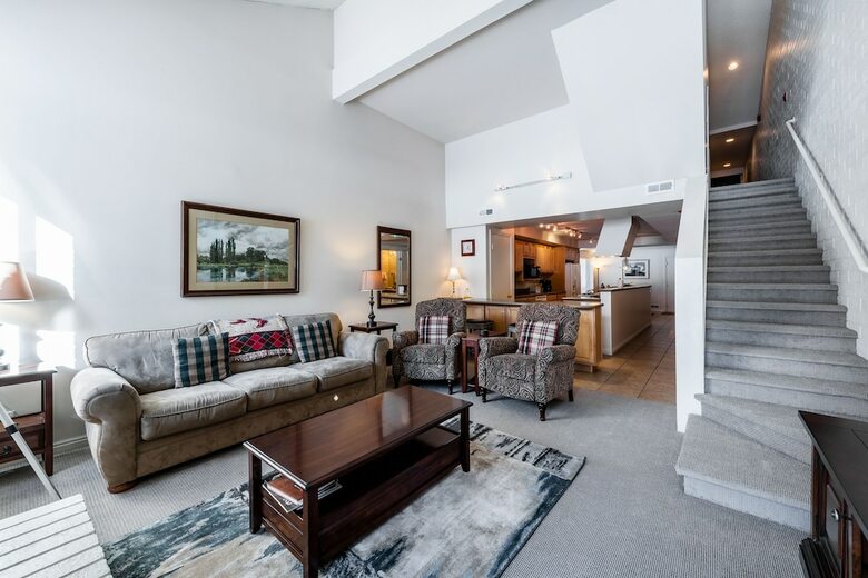 Park Avenue Townhomes By Identity Properties
