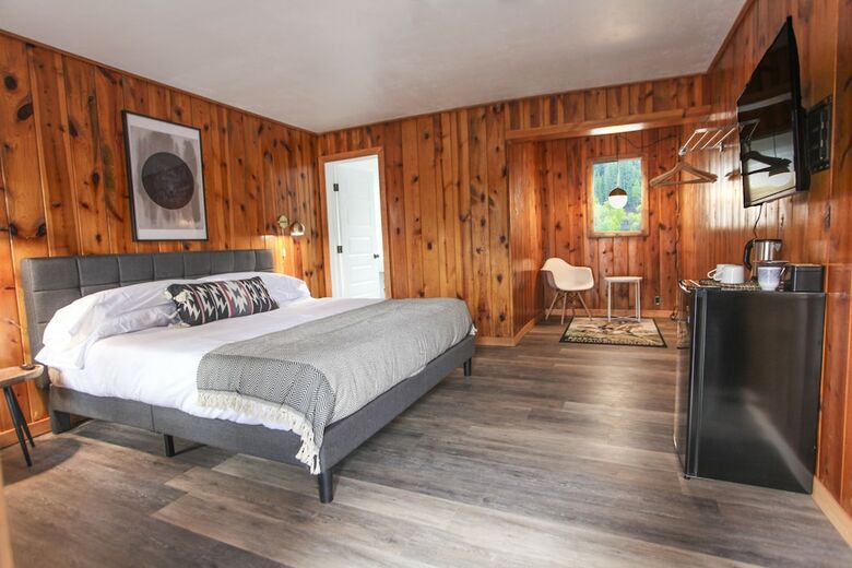 The Nightingale Motel
