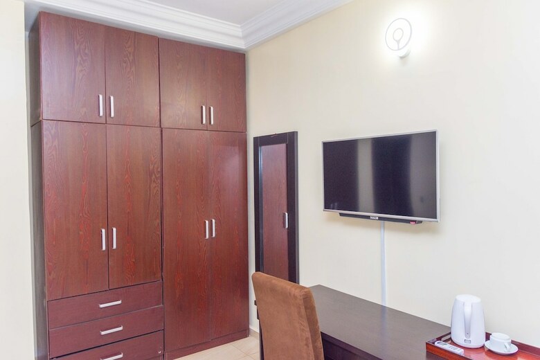 Hotel Lexrach Suites