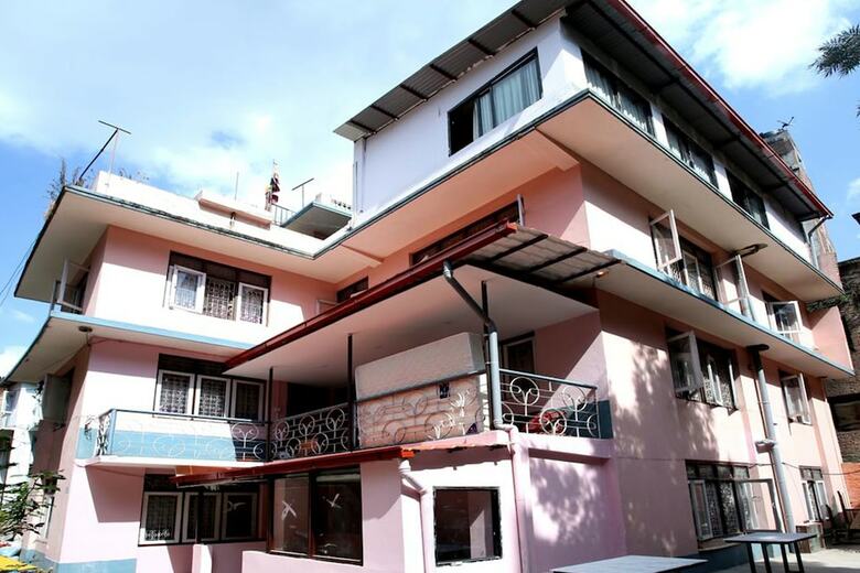 Hotel Mitra Garden Inn