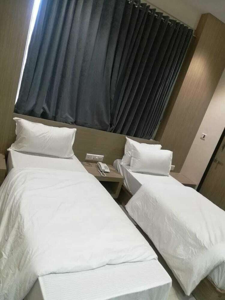 Hotel Satellite Inn