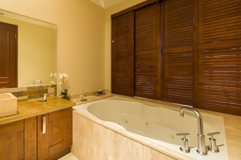 Aparthotel Ocean View Luxury Condo Reserva Conchal A18