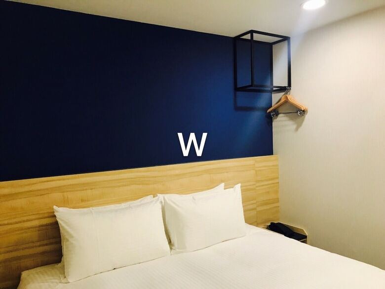 Airport Express Hotel