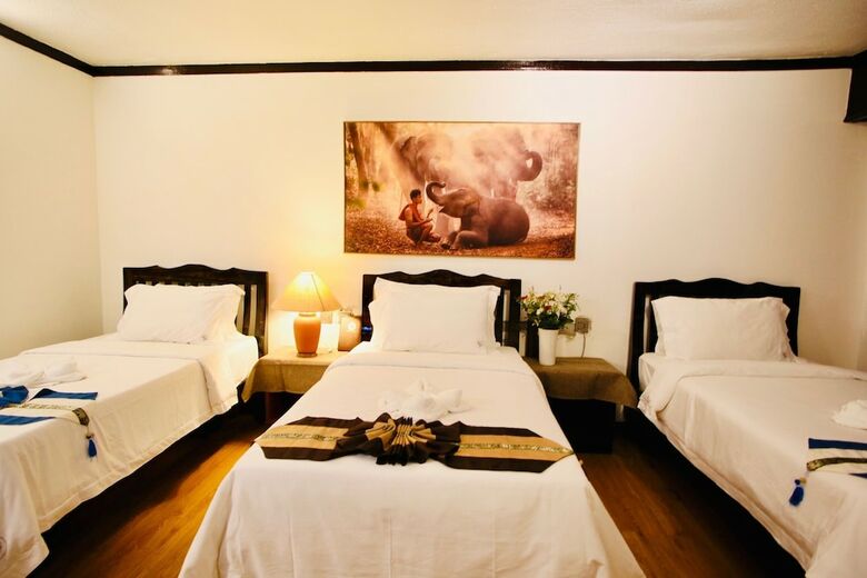 Tapae Place Hotel