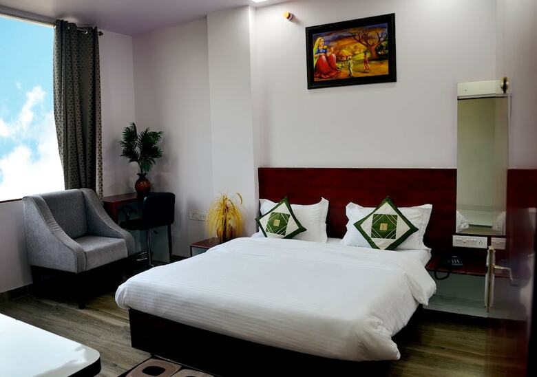 Hotel Meera Mahal