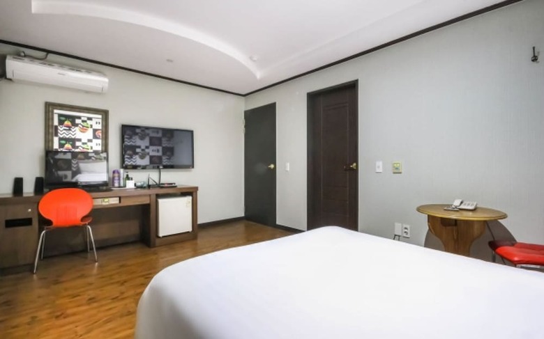 Hotel Motel Khan