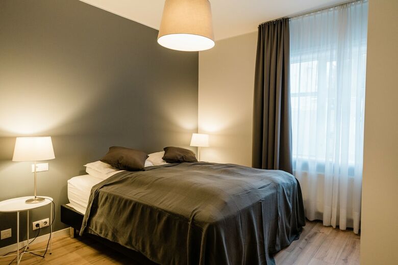 Baldur Apartments