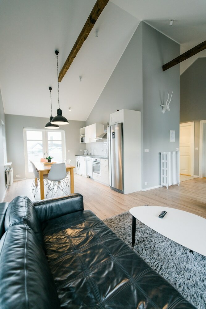 Baldur Apartments