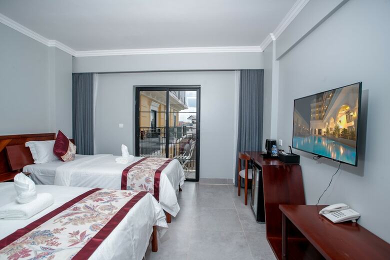 Angkor Zhe Jiang Hotel