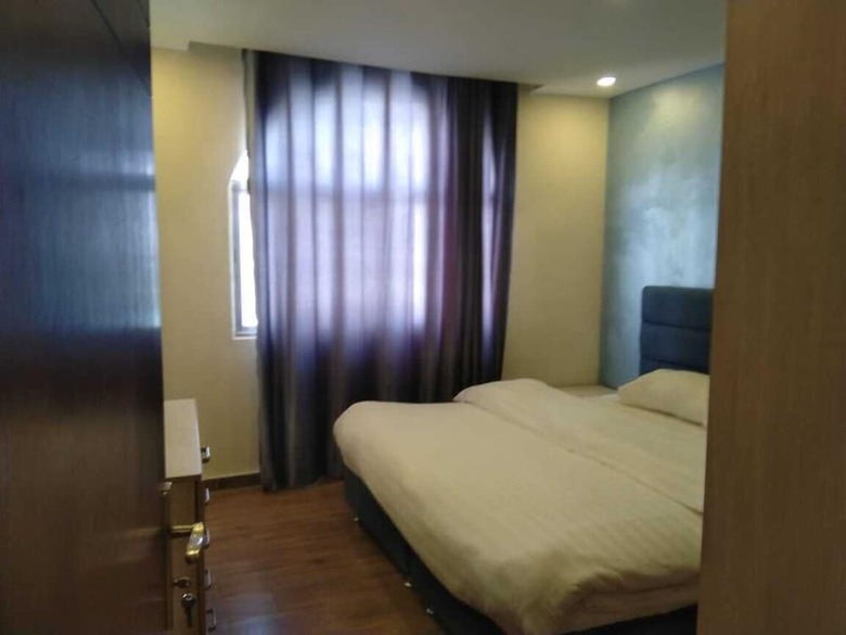 Neat Two Bedroom Apartment Close City