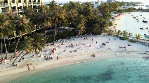 Hotel Holikan Beach Maafushi