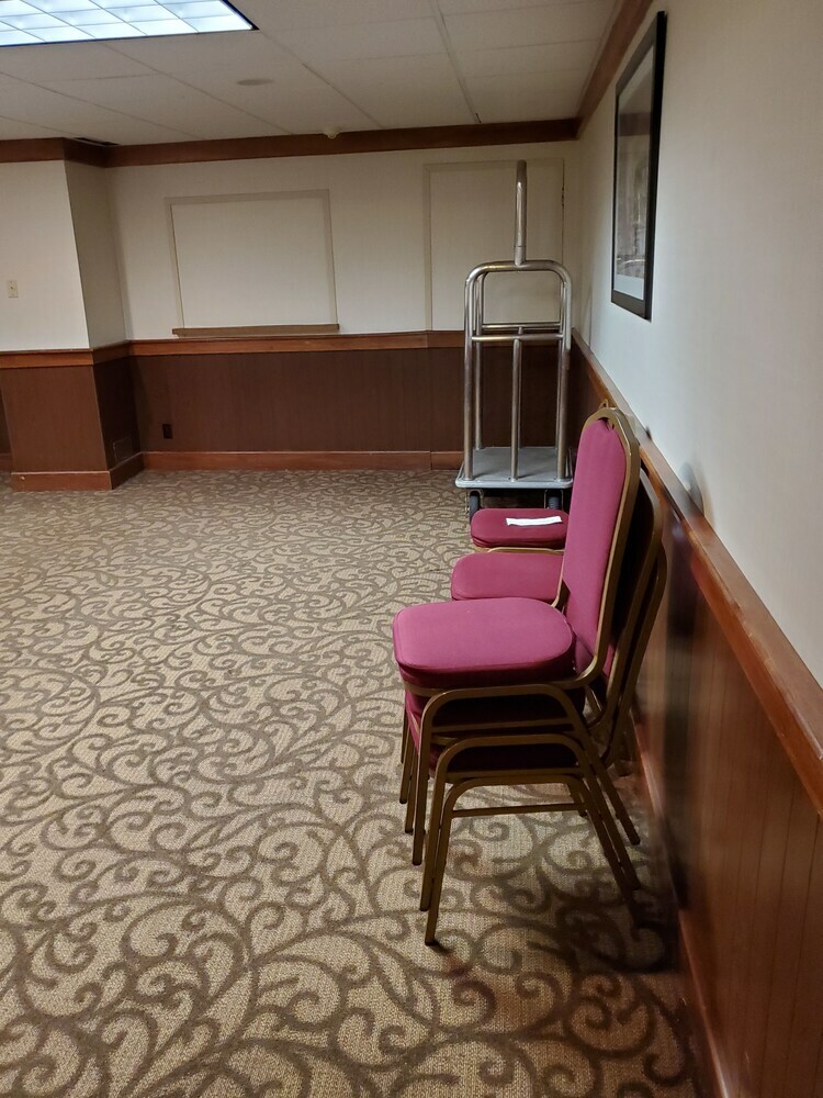 Hotel Quality Inn & Suites