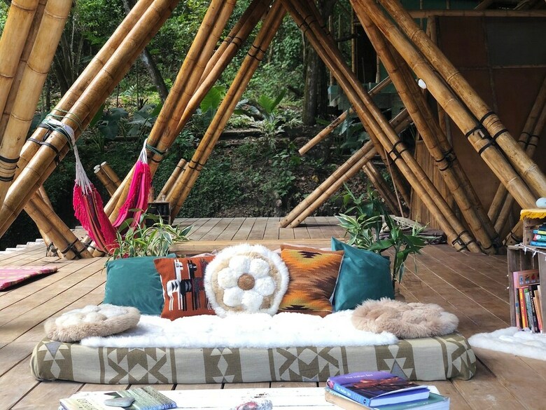 Hostal Wild Child Village