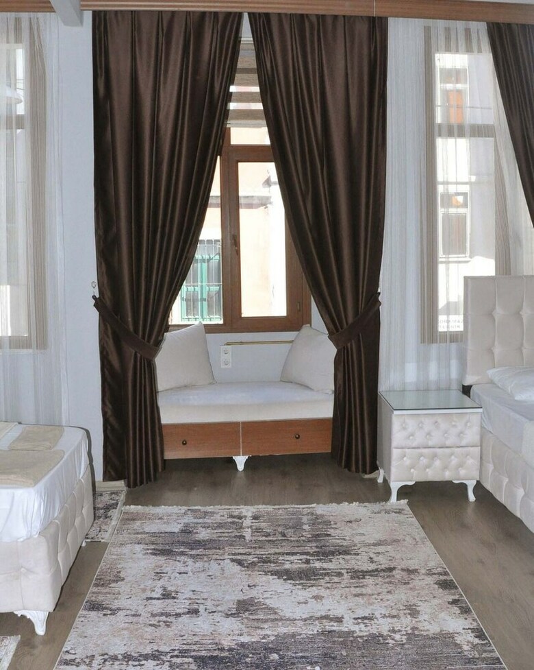 Noble House