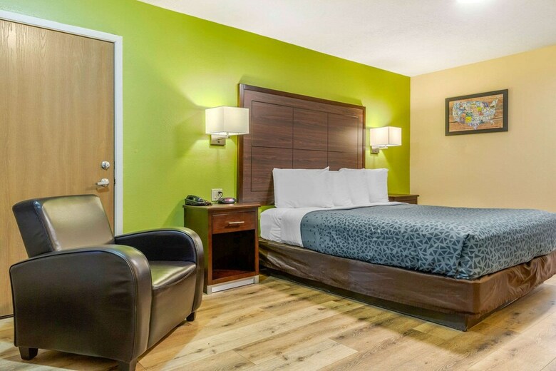 Motel Econo Lodge West - Coors Blvd