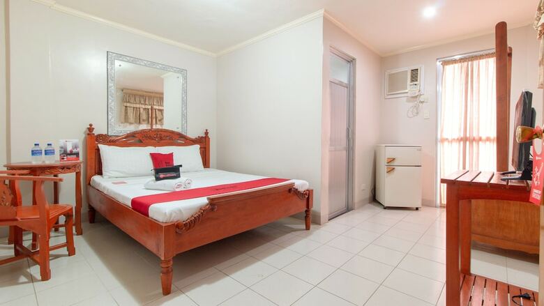 Hotel Reddoorz Near Laoag Capitol