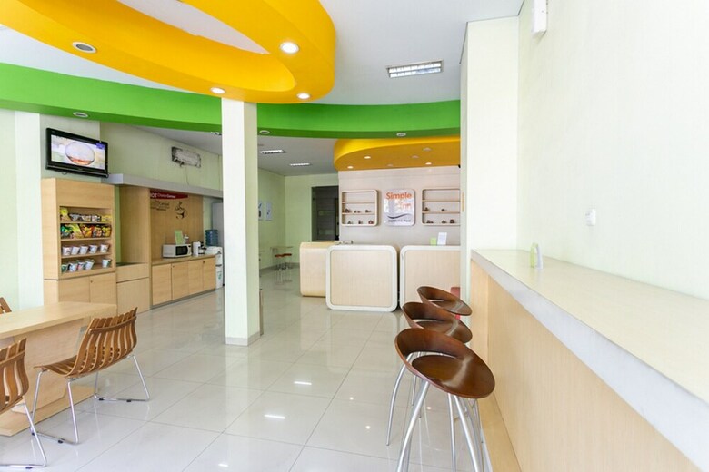 Hotel Reddoorz @ Jl. A. Yani Solo