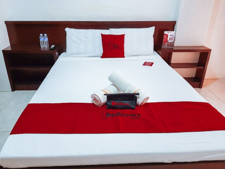 Hotel Reddoorz @ Caimito Drive Dampas