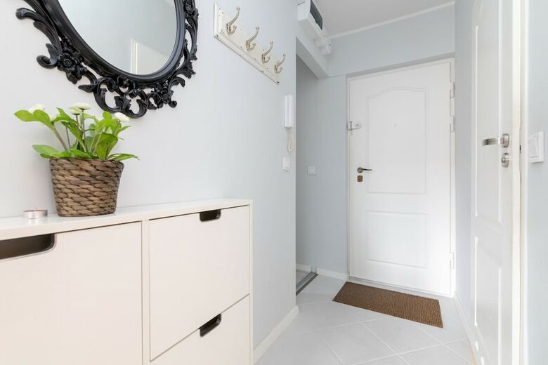Warszawa Centrum 2-bedroom Apartment