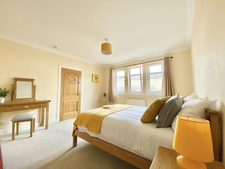 Cloverfield Rooms