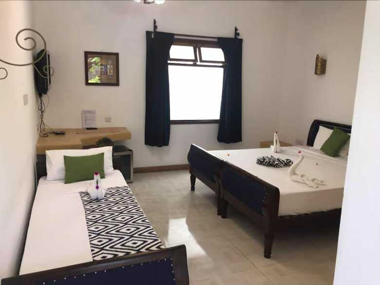 27 Cafe Zanzibar Airport Hotel