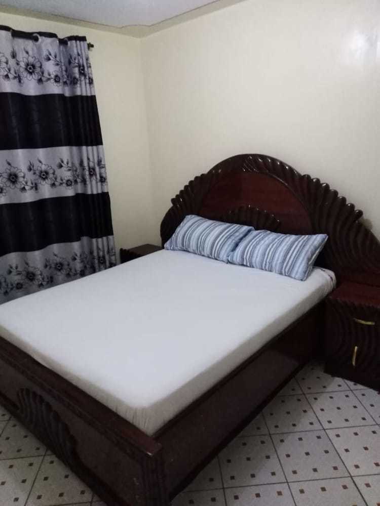 Elmado Apartments