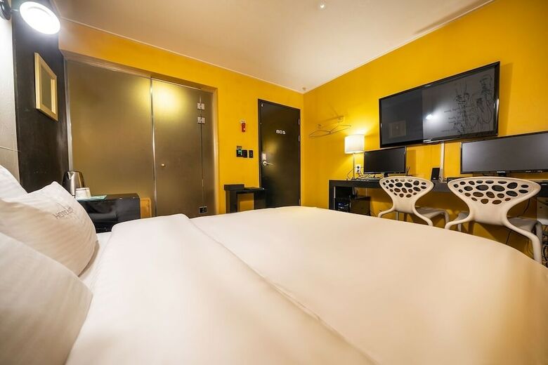 Guri Lexy Hotel
