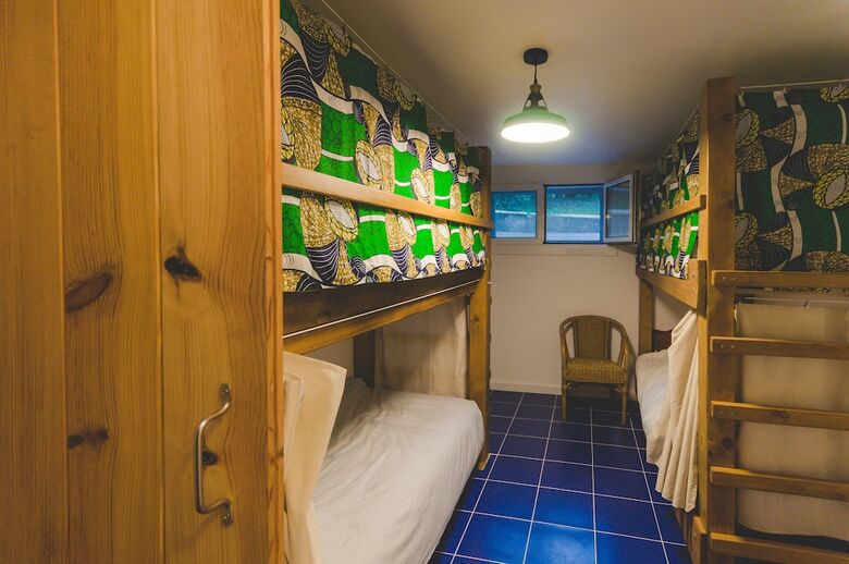Bed & Breakfast Joyu Surf Shack