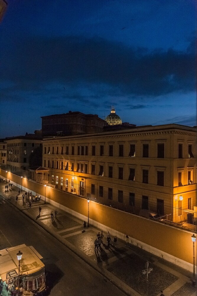 Hotel Domus Porta Angelica