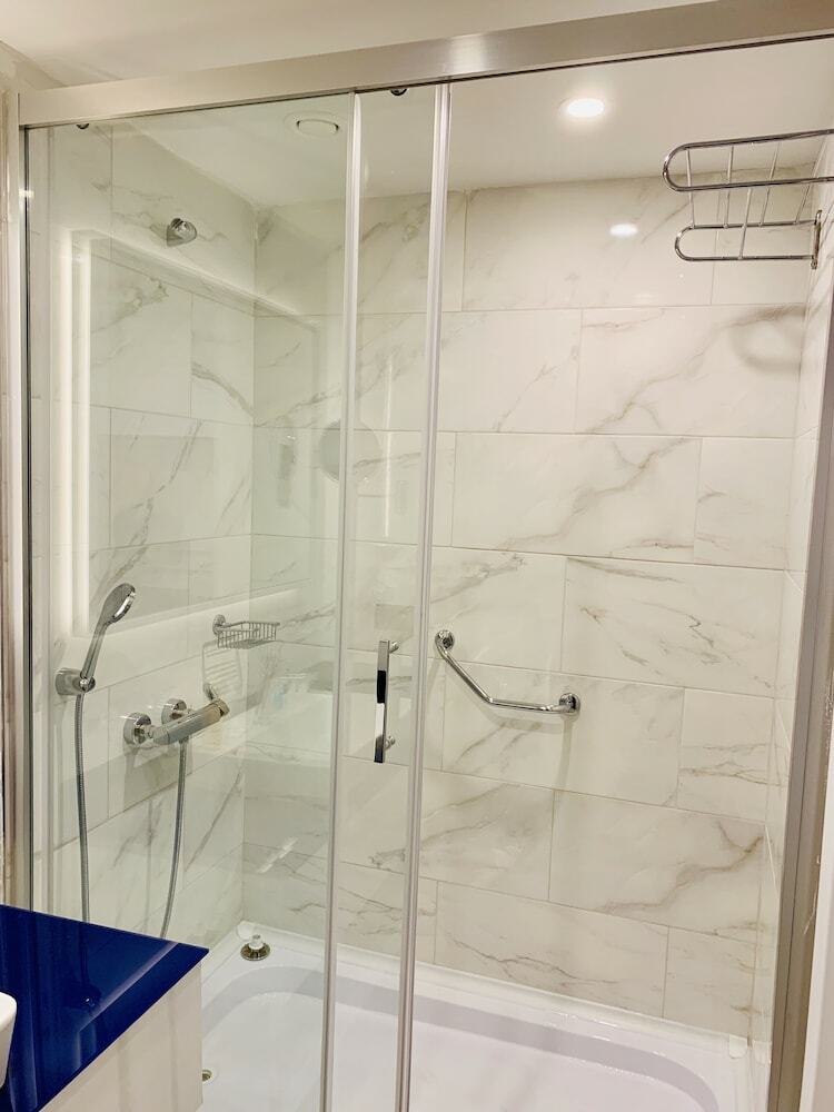 Aparthotel Royal Sea Breeze Apartment