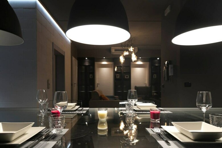 Altido Black Apartment
