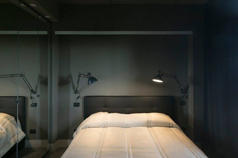 Altido Black Apartment