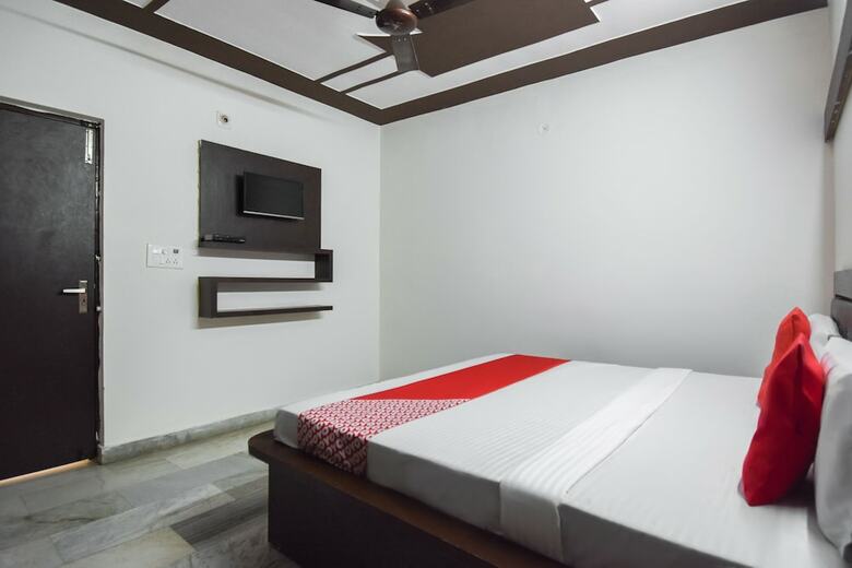 Oyo 48899 Hotel V Seven