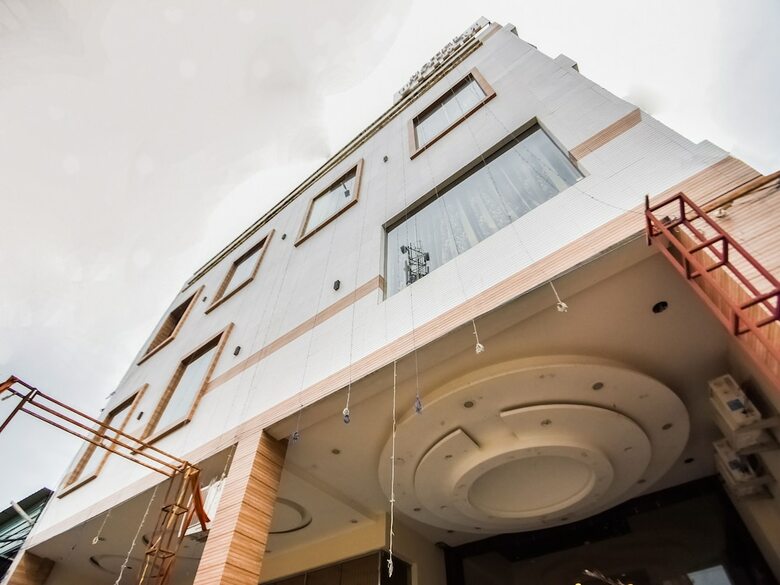 Hotel Oyo 47859 Uttam Residency