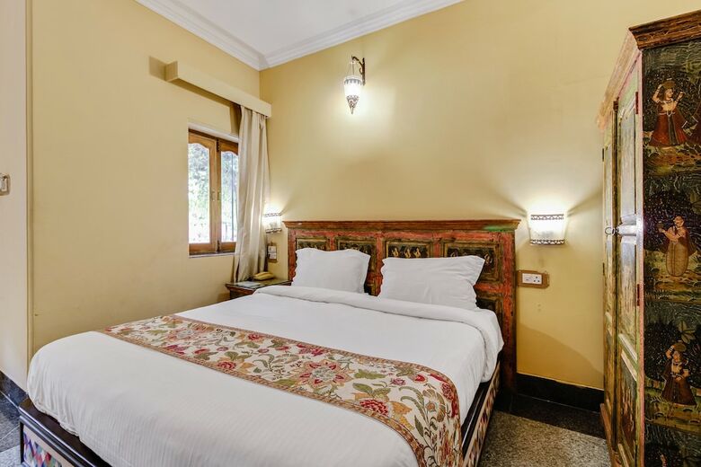 Hotel Palette - Athulyam Resort