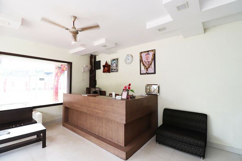 Oyo 6993 Hotel Rk Residency