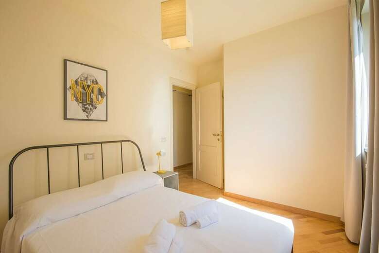 Apartamento Altido Red & Yellow Flat + Private Box